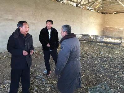 内蒙古兴安盟总支部与兴安盟科协联合举行送科技下乡活动